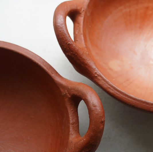 clay cooking pot